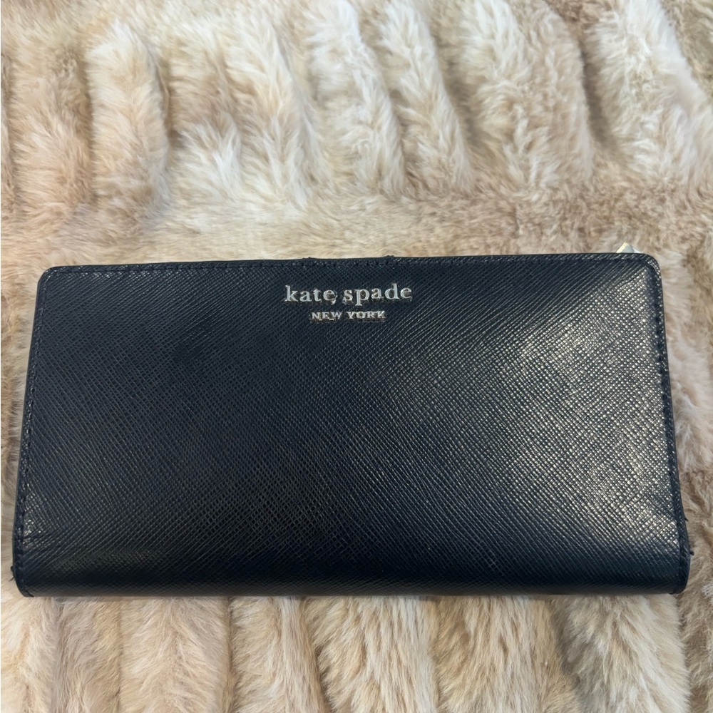 Kate Spade Midnight black leather wallet
like new